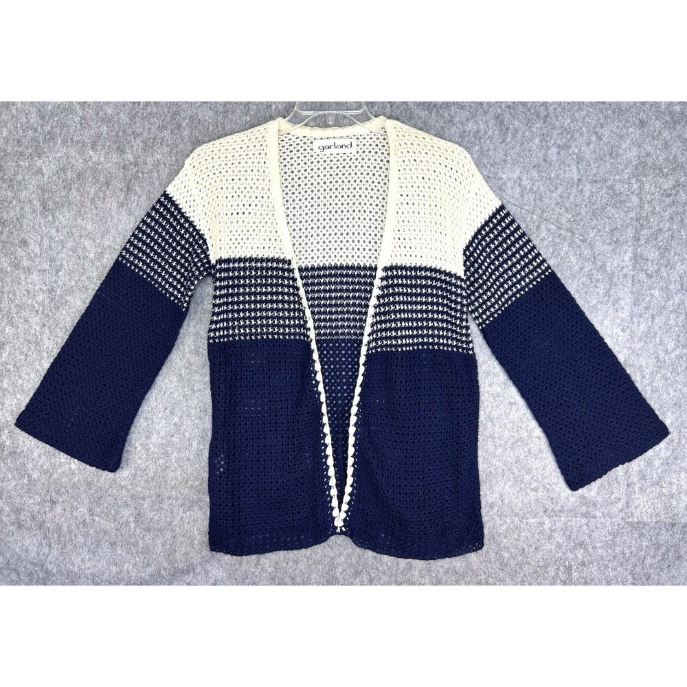 Vintage Garland Cardigan Women’s Blue Cream Loose Knit Open Size Medium?